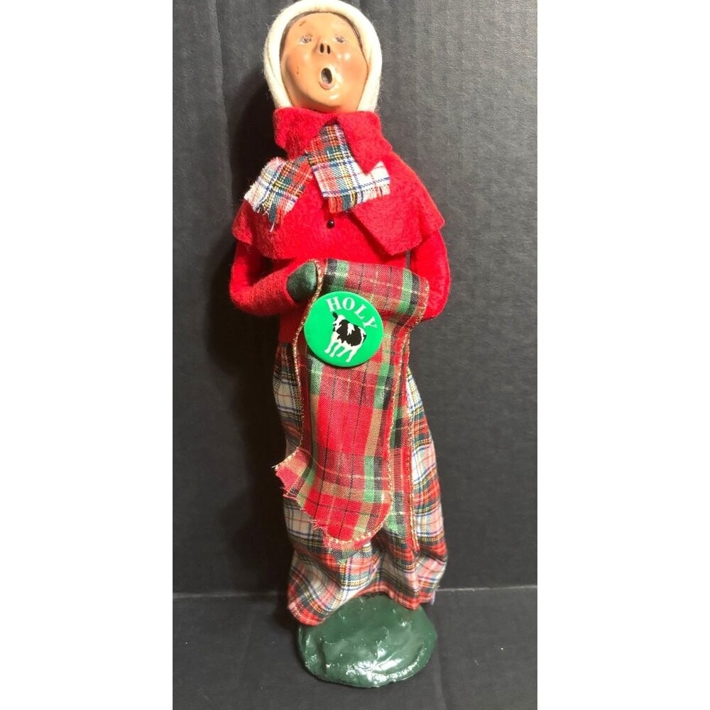 VTG Byers Choice Ltd 1983 Caroler Woman Figurine In Festive Red Outfit Plaid Ski